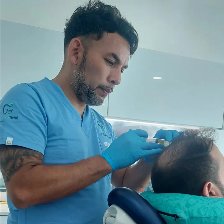 Dr. Ariel López